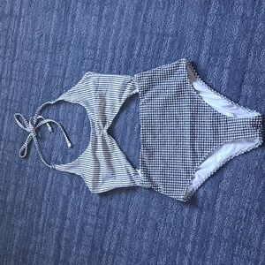 Aerie Cheeky one piece split swimsuit Med.